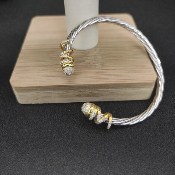 NEW David Yurman 4mm spiral wound diamond studded bracelet - Picture 8 of 10